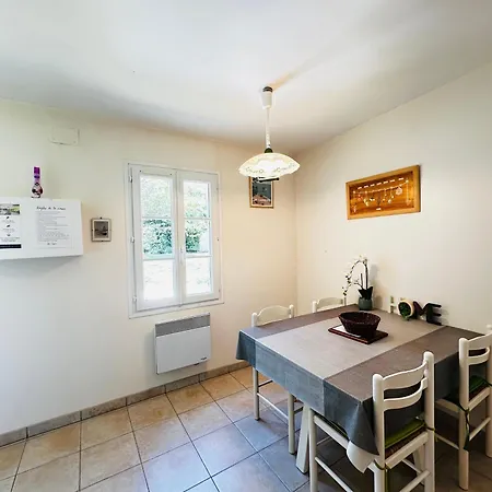 Maison A Pour 2-3 Pers Avec Grand Jardin - Fr-1-709-99 * Fouras