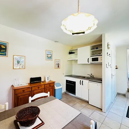 Maison A Pour 2-3 Pers Avec Grand Jardin - Fr-1-709-99 Holiday home