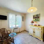 Maison A Pour 2-3 Pers Avec Grand Jardin - Fr-1-709-99
