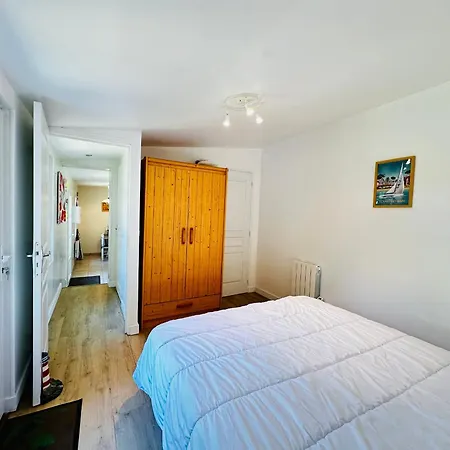 Maison A Pour 2-3 Pers Avec Grand Jardin - Fr-1-709-99 *